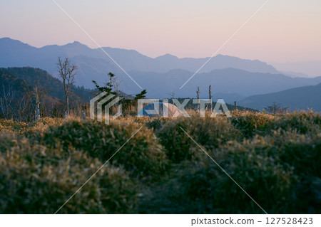 山和帳篷 山和帳篷 127528423