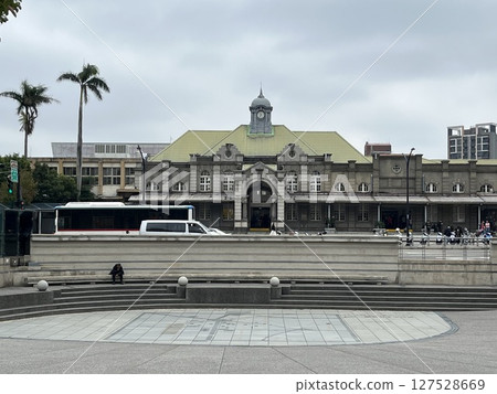 Taiwan Railway "Hsinchu Station" 127528669