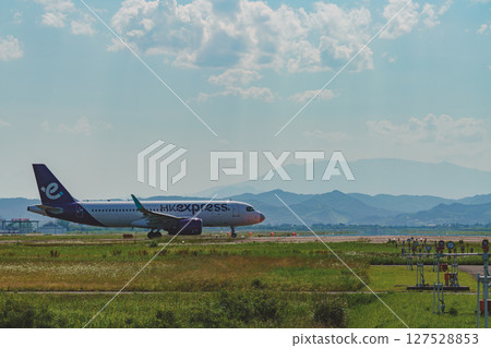 Plane preparing for takeoff, Sendai Airport, Natori City, Miyagi Prefecture 127528853