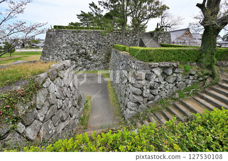 佐賀城公園,殘留佐賀之亂的槍痕 佐賀城公園,殘留佐賀之亂的槍痕 127530108
