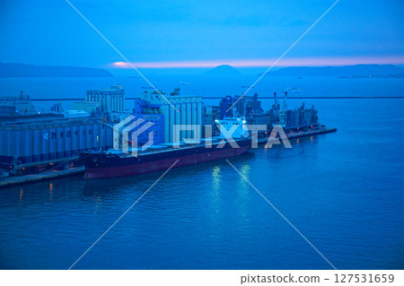 Evening view of Hakata Bay from Hakata Port Tower Evening view of Hakata Bay from Hakata Port Tower 127531659
