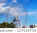 摩天輪和雲 127533710