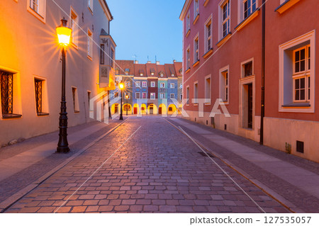Poznan Town Hall at sunrise, Poznan, Poland Poznan Town Hall at sunrise, Poznan, Poland 127535057