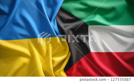 科威特和烏克蘭國旗。 科威特和烏克蘭國旗。 127535887