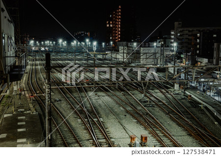 夜晚的惣武台前站 - 小田急側線 夜晚的惣武台前站 - 小田急側線 127538471