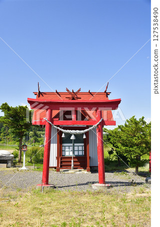初夏拍攝北海道八雲町尾部八幡宮境內 初夏拍攝北海道八雲町尾部八幡宮境內 127538490