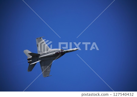 特技表演大黃蜂F-18 特技表演大黃蜂F-18 127540432