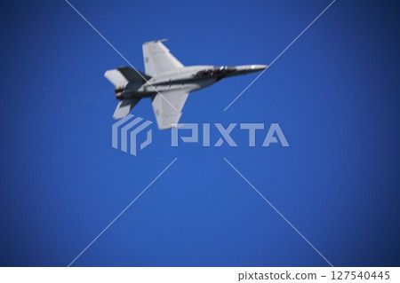 特技表演大黃蜂F-18 特技表演大黃蜂F-18 127540445