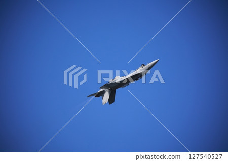 大黃蜂戰鬥機表演特技飛行 127540527