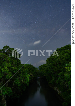 星空之谷 127545621