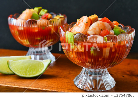 雞尾酒蝦（Coctel de Camarones）（墨西哥菜） 127547863