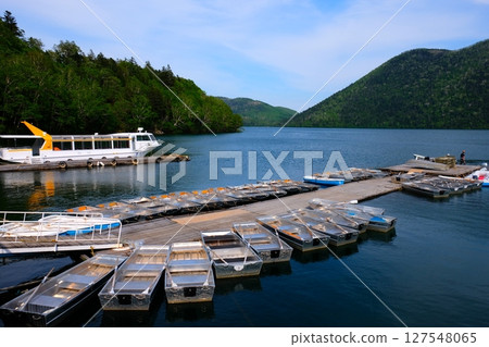 Lake Tibetsu Lake Tibetsu 127548065