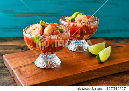 雞尾酒蝦(Coctel de Camarones)(墨西哥菜) 雞尾酒蝦(Coctel de Camarones)(墨西哥菜) 127549227