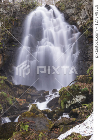 Small waterfall 127549519