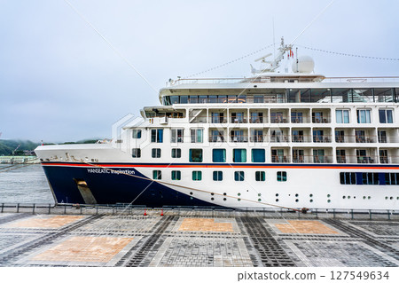 Nagasaki Port Cruise Ship Arrival (Hanseatic Inspiration) Matsugae Pier [Nagasaki City] 127549634
