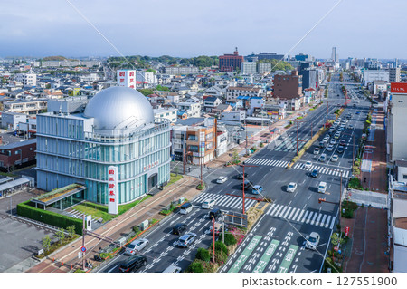 遠處是三重縣廳的城市景觀 127551900