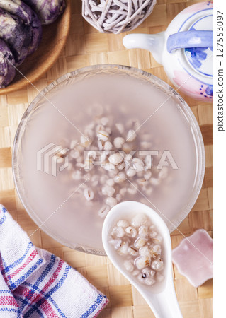 Job's tears soup Job's tears soup 127553097