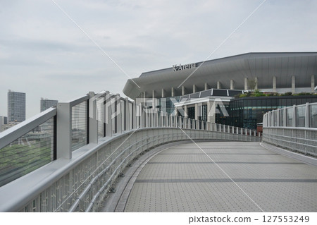 The newly completed Takashima Waterfront Deck and K Arena Yokohama (Summer, June) The newly completed Takashima Waterfront Deck and K Arena Yokohama (Summer, June) 127553249