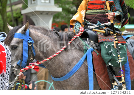 Procession of Kusunoki warriors, mounted warriors, and a sacred procession at Kobe Minatogawa Shrine Procession of Kusunoki warriors, mounted warriors, and a sacred procession at Kobe Minatogawa Shrine 127554231