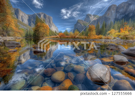 The view of Yosemite Valley at sunset, located in Yosemite National Park, California 127555666