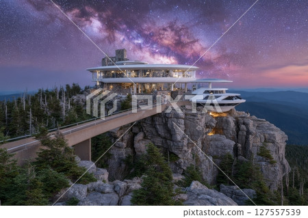Clingman's Dome, situated in the Great Smoky Mountains National Park, is in the USA 127557539