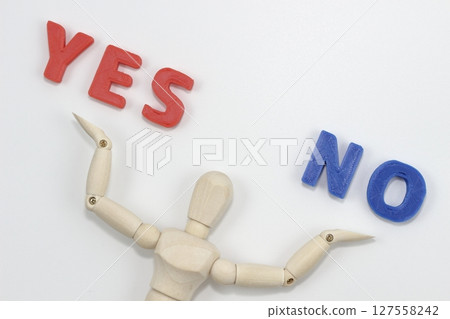 YES or NO? The moment when you stand at a crossroads in life 127558242