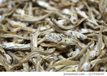 乾沙丁魚有益健康 127558247