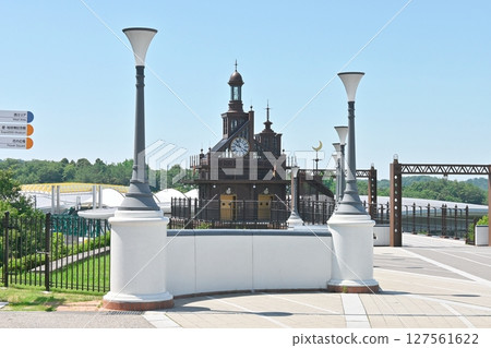 Expo 2005 Aichi Memorial Park Elevator Tower 127561622