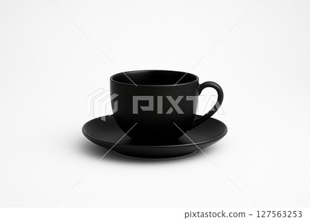 白色背景上簡單的黑色茶杯 127563253