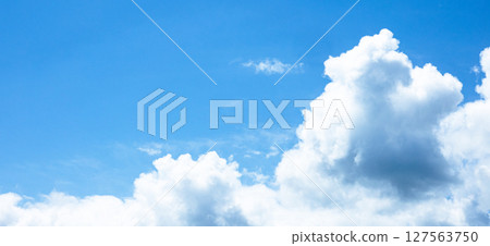 藍天白雲的簡單風景 127563750