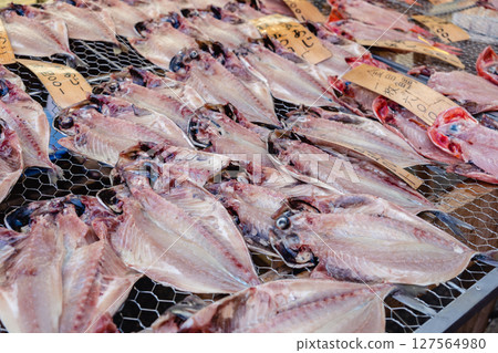 乾魚：真鯛、竹莢魚 127564980