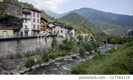Orobic Alps, mountain landscapes, north italy  127568119