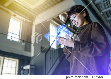 有全像圖的女人 127568399