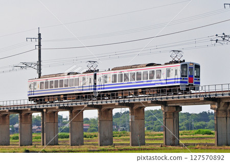 Hokuetsu Express Hokuhoku Line Kubiki - Saigata Hokuetsu Express HK100-7 + HK100-2 127570892
