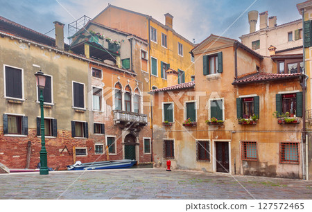 Historic houses in Venice, Italy Historic houses in Venice, Italy 127572465