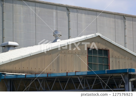 工廠屋頂 127576923