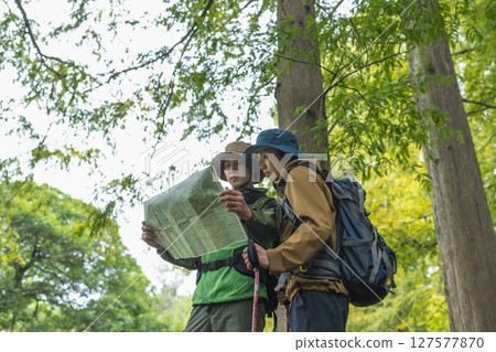 Man on a trek 127577870