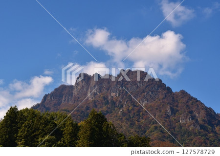 妙義山,秋日晴朗,群馬縣 妙義山,秋日晴朗,群馬縣 127578729