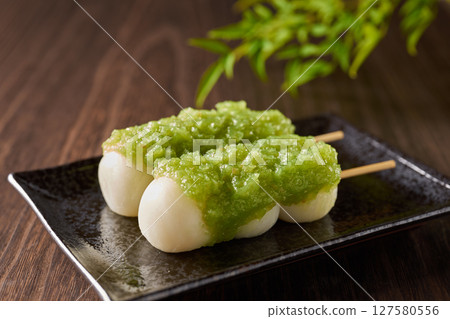Image of Miyagi's local dish, Zunda dumplings 127580556