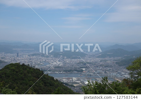 從江下山眺望的景色（廣島縣廣島市） 127583144