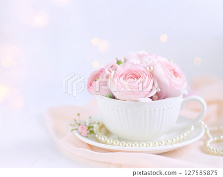 杯子裡的粉紅色花 127585875