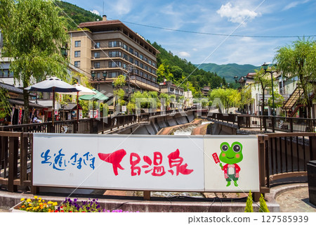 溫泉街風景【下呂溫泉】(岐阜縣下呂市) 溫泉街風景【下呂溫泉】(岐阜縣下呂市) 127585939