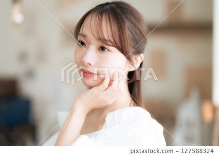 女性美容肖像護膚化妝品 127588324