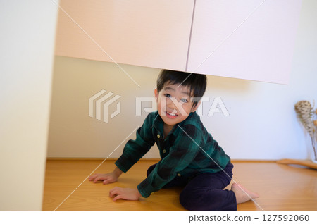 日本男孩玩家具 127592060