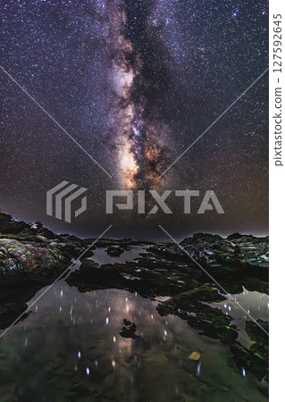 Starry Path and Mysterious Island - Night on Yakushima 127592645