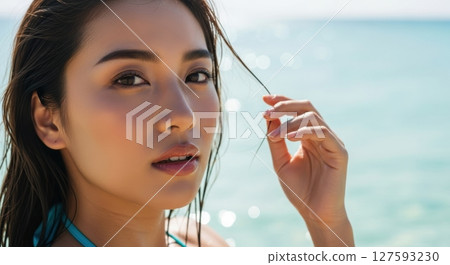 海灘上放鬆的女人肖像 127593230