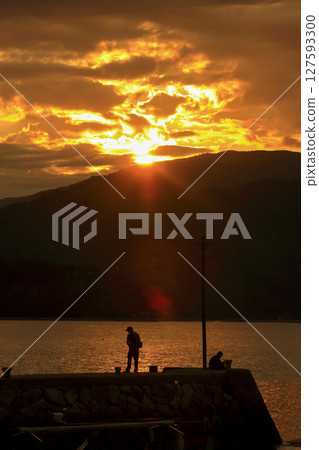 Sunday evening (Oshiba Island) 127593300