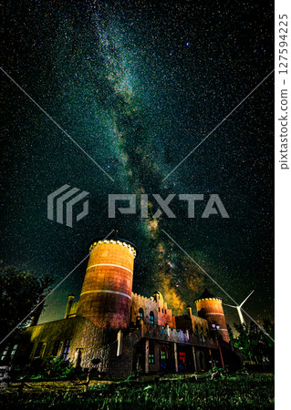 北海道興部町 MooMoo 城堡的星空之夜 北海道興部町 MooMoo 城堡的星空之夜 127594225