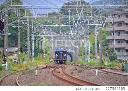 Tokaido Line Manazuru JR East EF65-1105 (Tabata) + Hoki 800 Manazuru Works 127594563