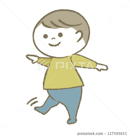 微笑的嬰兒走黃色 127595651
